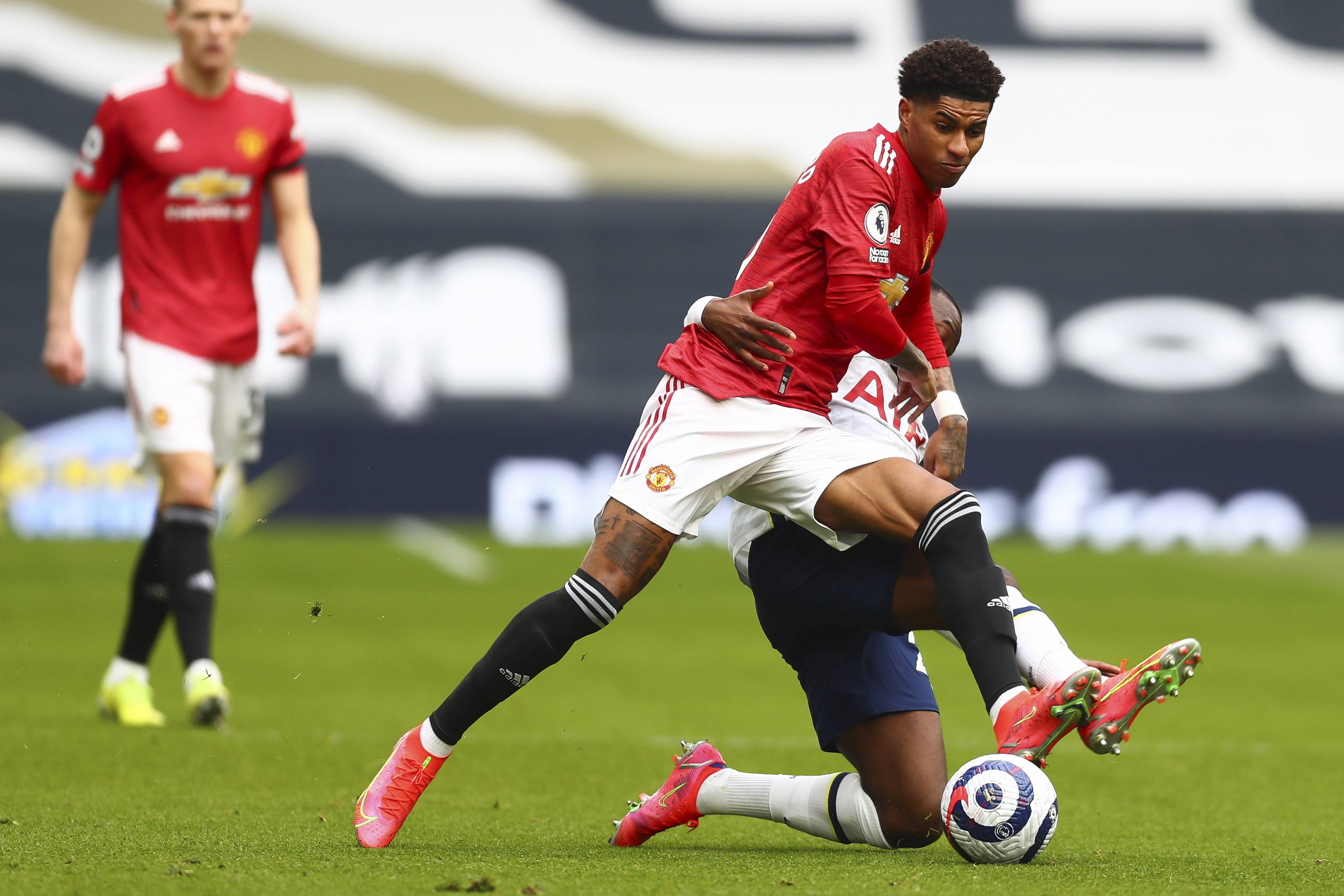 伤病影响的 伤病影响的